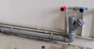 Разводка труб для кухни в каменке | Услуги от СантехДомКам от 1558 руб.